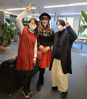 りらく編集部にて